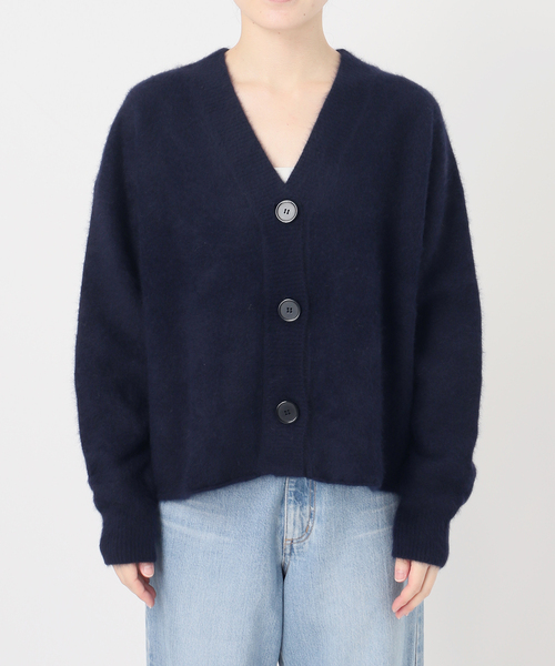IENA（イエナ）の「ファーニットワイドシルエットカーディガン（カーディガン/ボレロ・レディース・チャコールグレー/ライトグリーン/ピンク/ネイビー・FREE）」の18枚目の写真