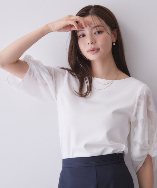index(インデックス)の「【S‐LLサイズ】花柄ジャカードスリーブトップス《接触冷感/UVケア/洗濯機OK》(Tシャツ/カットソー・レディース・ベビーピンク/ネイビー/オフホワイト/ブラウン系その他・38/40/42/36)」の6枚目の写真