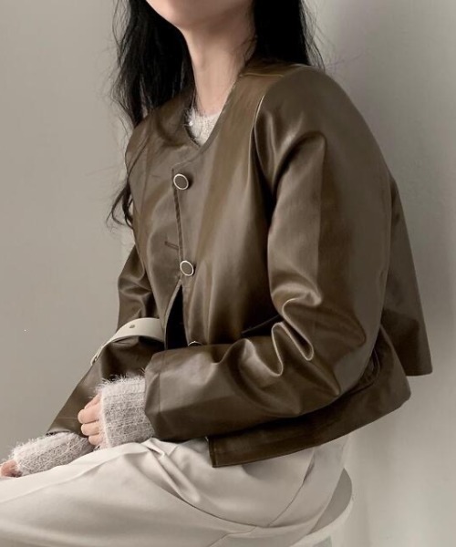 YUGA(ユーガ)の「YUGA_YGMC Korean-style Faux leather cropped jacket(ノーカラージャケット・レディース・ブラウン/ブラック・FREE)」の11枚目の写真