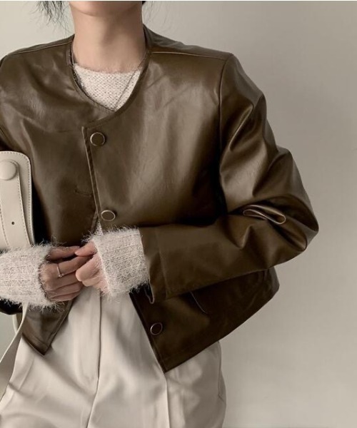 YUGA(ユーガ)の「YUGA_YGMC Korean-style Faux leather cropped jacket(ノーカラージャケット・レディース・ブラウン/ブラック・FREE)」の15枚目の写真