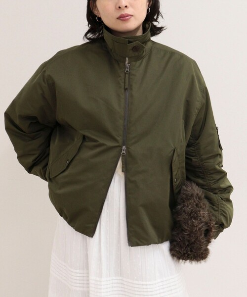 fredy emue(フレディエミュ)の「2WAYカラーボリュームMA-1(ブルゾン・レディース・ブラック/カーキ・38)」の16枚目の写真
