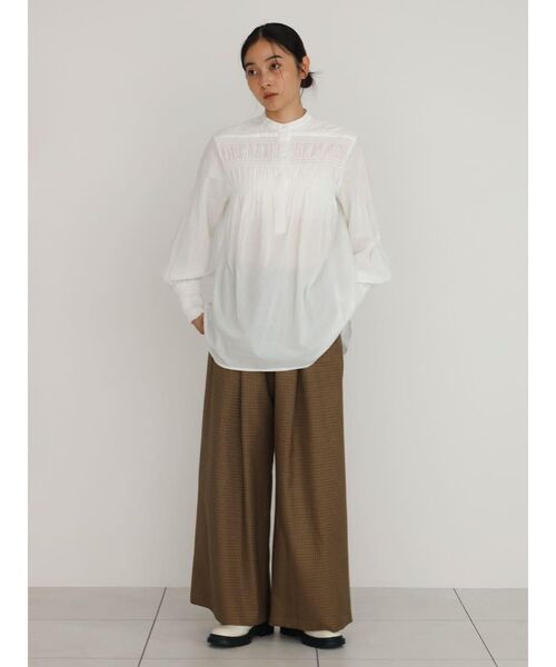FIKA.(フィーカ)の「Cotton gather blouse(シャツ/ブラウス・レディース・ブラウン/ホワイト・FREE)」の7枚目の写真