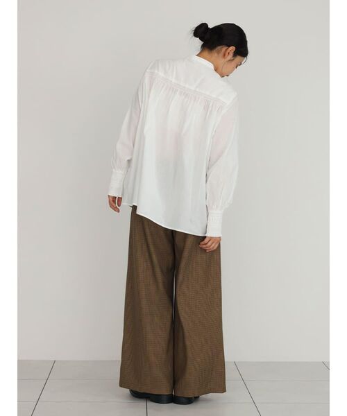 FIKA.(フィーカ)の「Cotton gather blouse(シャツ/ブラウス・レディース・ブラウン/ホワイト・FREE)」の15枚目の写真