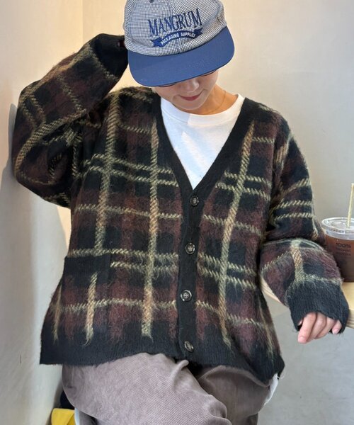 CIAOPANIC TYPY(チャオパニックティピー)の「【ZOZO限定】【UNISEX】シャギーチェックニットカーディガン(カーディガン/ボレロ・レディース・ブラック/グレー/ブルー/グリーン・MEDIUM/LARGE)」の5枚目の写真