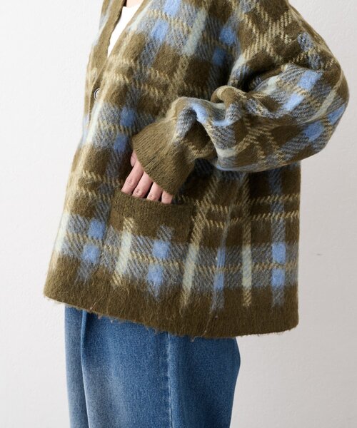 CIAOPANIC TYPY(チャオパニックティピー)の「【ZOZO限定】【UNISEX】シャギーチェックニットカーディガン(カーディガン/ボレロ・レディース・ブラック/グレー/ブルー/グリーン・MEDIUM/LARGE)」の8枚目の写真