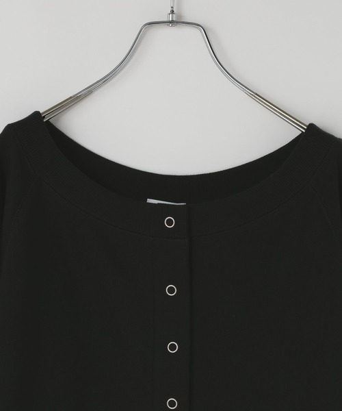 LOWRYS FARM(ローリーズファーム)の「ウラケオフショルレイヤードLS 1074061(Tシャツ/カットソー・レディース・レッド/グレー/ブラック/アイボリー・FREE)」の17枚目の写真