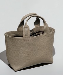 PR01.（ピーアールワン）の「LEZALI エンボスMトートバッグ（トートバッグ）」
