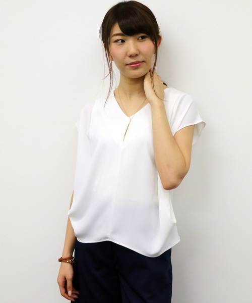 N.(N. Natural Beauty Basic)(エヌエヌナチュラルビューティーベーシック)の「タックドレープブラウス(シャツ/ブラウス・レディース・ホワイト/ブラック/グレー/ブラウン・MEDIUM)」の2枚目の写真
