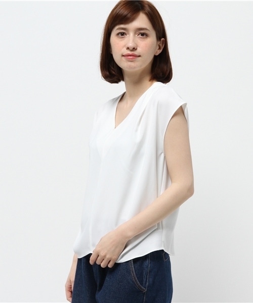 N.(N. Natural Beauty Basic)(エヌエヌナチュラルビューティーベーシック)の「タックドレープブラウス(シャツ/ブラウス・レディース・ホワイト/ブラック/グレー/ブラウン・MEDIUM)」の15枚目の写真