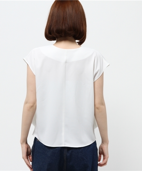 N.(N. Natural Beauty Basic)(エヌエヌナチュラルビューティーベーシック)の「タックドレープブラウス(シャツ/ブラウス・レディース・ホワイト/ブラック/グレー/ブラウン・MEDIUM)」の13枚目の写真