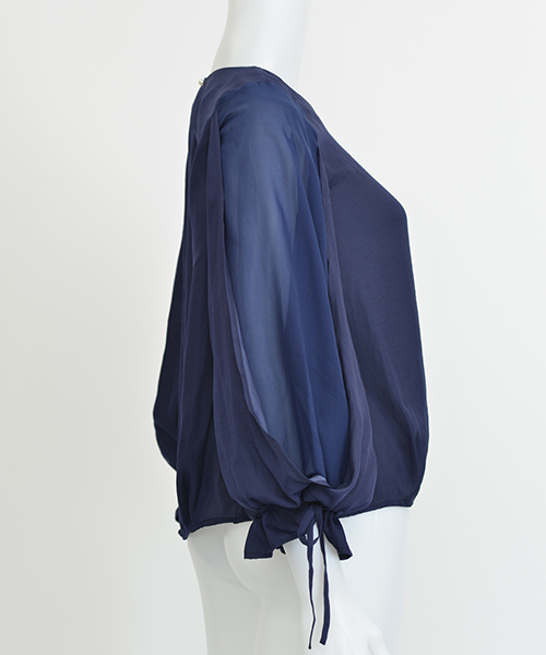 MICOAMERI（ミコアメリ）の「パフスリーブブラウス（シャツ/ブラウス・レディース・ネイビー/ブラック/グレー・FREE）」の9枚目の写真