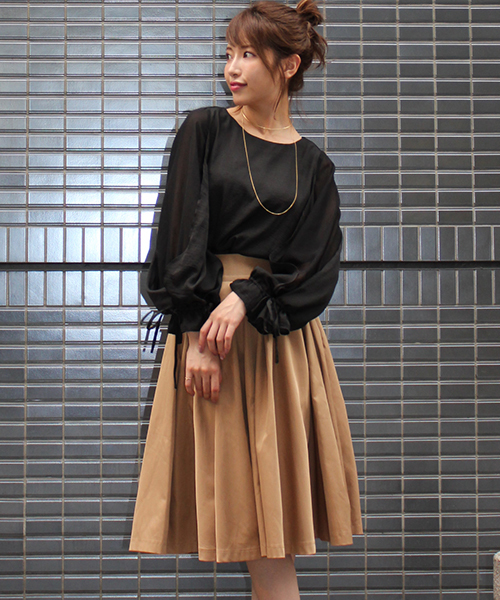 MICOAMERI（ミコアメリ）の「パフスリーブブラウス（シャツ/ブラウス・レディース・ネイビー/ブラック/グレー・FREE）」の17枚目の写真