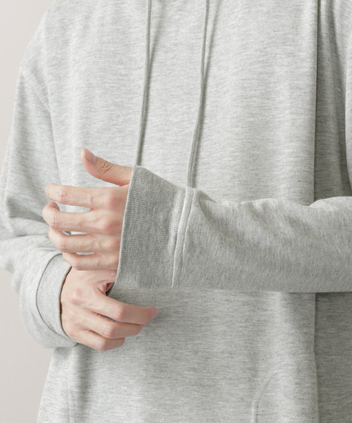 MONO-MART（モノマート）の「オーバーサイジング サイドスリットヘムライン/プルオーバーパーカー（パーカー・メンズ・杢グレー/ベージュ/ホワイト/ブラック/オリーブ/ネイビー/ワイン/ライトブラウン/スモークピンク/チャコール/キナリ/ダークブラウン/マスタード/ピンク系その他・M/L）」の21枚目の写真