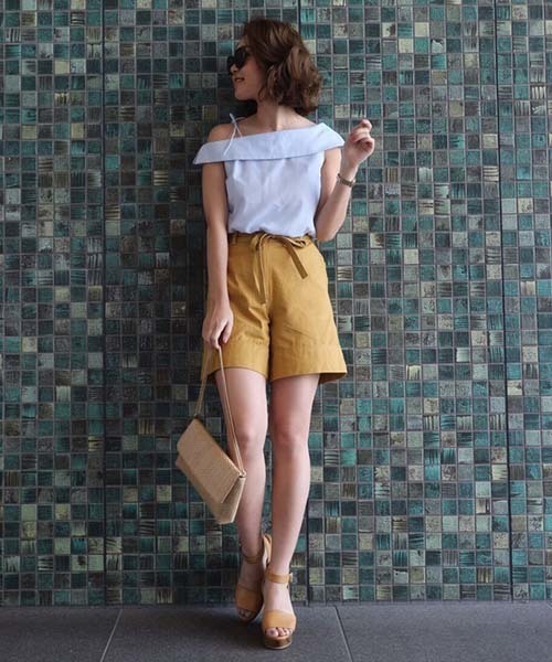 MERCURYDUO（マーキュリーデュオ）の「ウエストリボン付チノショートパンツ（チノパンツ・レディース・ベージュ/ブラック/マスタード・FREE）」の6枚目の写真