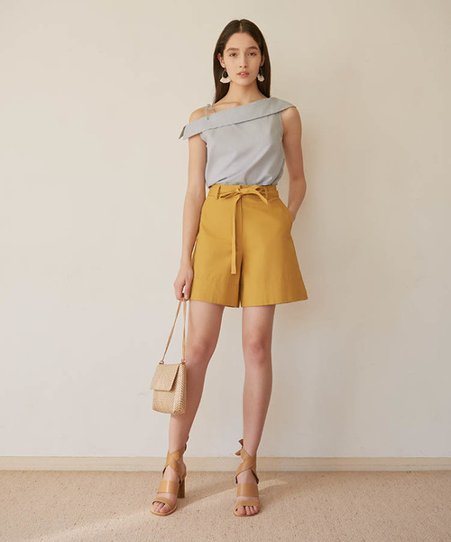 MERCURYDUO（マーキュリーデュオ）の「ウエストリボン付チノショートパンツ（チノパンツ・レディース・ベージュ/ブラック/マスタード・FREE）」の7枚目の写真