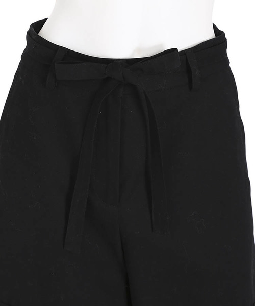 MERCURYDUO（マーキュリーデュオ）の「ウエストリボン付チノショートパンツ（チノパンツ・レディース・ベージュ/ブラック/マスタード・FREE）」の13枚目の写真