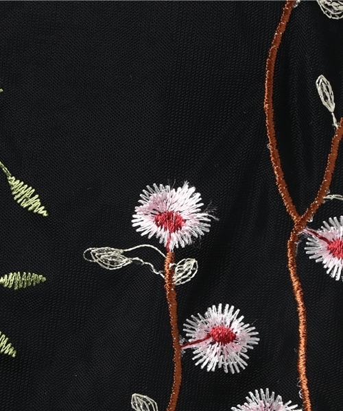 laboratory work（ラボラトリーワーク）の「ボタニカル刺繍チュールワンピース（ワンピース・レディース・その他3/ブラック系その他・MEDIUM）」の6枚目の写真