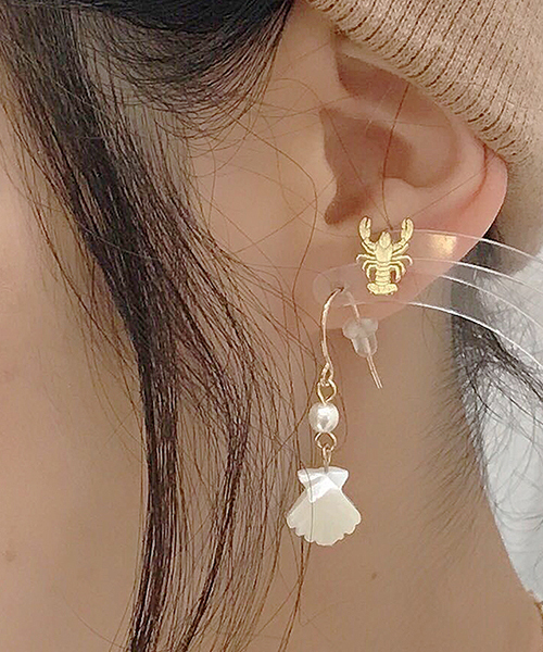 ear PAPILLONNER（イアパピヨネ）の「エビの子ピアス（ピアス