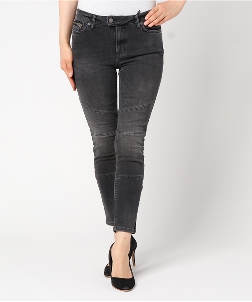 ALLSAINTS(オールセインツ)の「BIKER CROPPED JEANS(デニムパンツ・レディース・ダークグレー・25inch/29inch/30inch/26inch/27inch/28inch)」の2枚目の写真