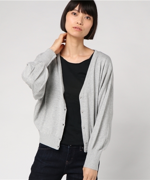 earth music&ecology(アースミュージックアンドエコロジー)の「ガンガンカーディガン Vネック(カーディガン/ボレロ・レディース・ブラック/グレイッシュベージュ/ブルーグリーン/マスタード/ライトグレー/レッド・FREE)」の3枚目の写真
