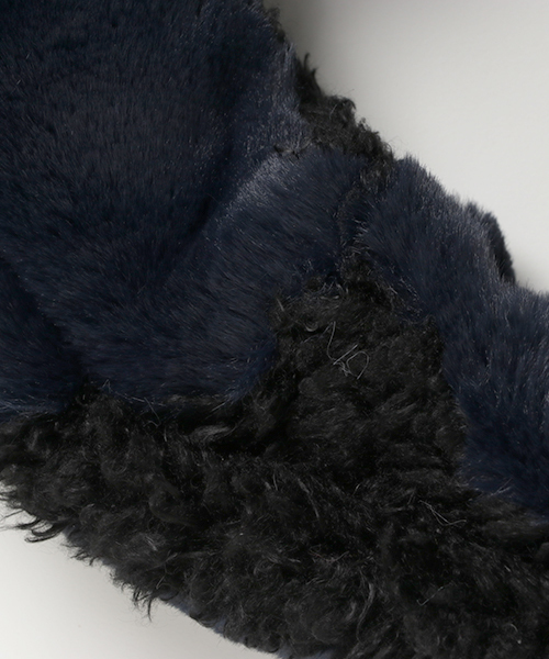 LBC（エルビーシー）の「フェイクファーxボアスヌード（ストール/ショール・レディース・グレー/ネイビー/ベージュ・FREE）」の5枚目の写真