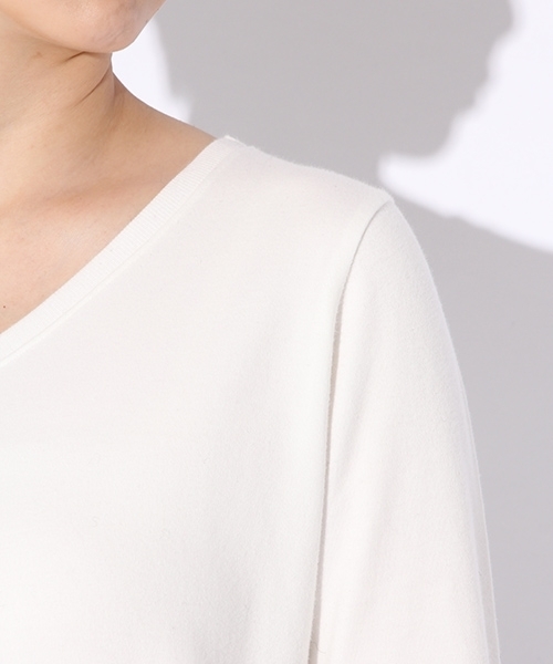 niko and...(ニコアンド)の「CPU起毛スムースユルVプルオーバー(Tシャツ/カットソー・レディース・ホワイト/グレー/ライトグリーン/チャコール/ピンク・MEDIUM/LARGE)」の15枚目の写真