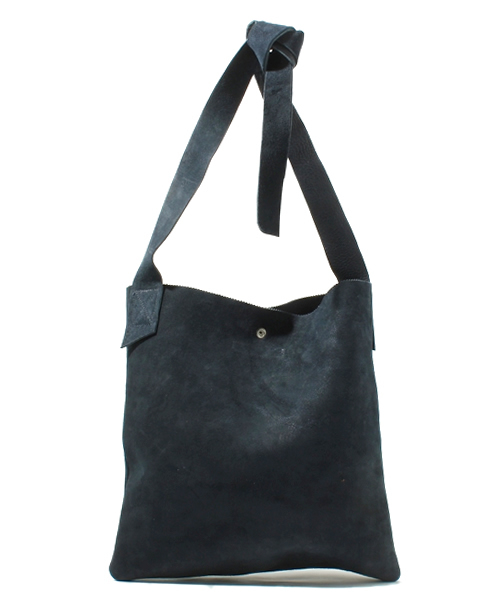 And A(アンドエー)の「SITA レザーバック (sita parantica)(ショルダーバッグ・メンズ・ブラウン/ネイビー・FREE)」の4枚目の写真