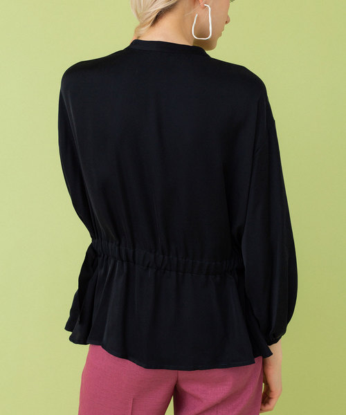 UNITED TOKYO（ユナイテッドトウキョウ）の「フィブリルサテンブラウス（シャツ/ブラウス・レディース・ホワイト/ブラック/ベージュ・1）」の20枚目の写真