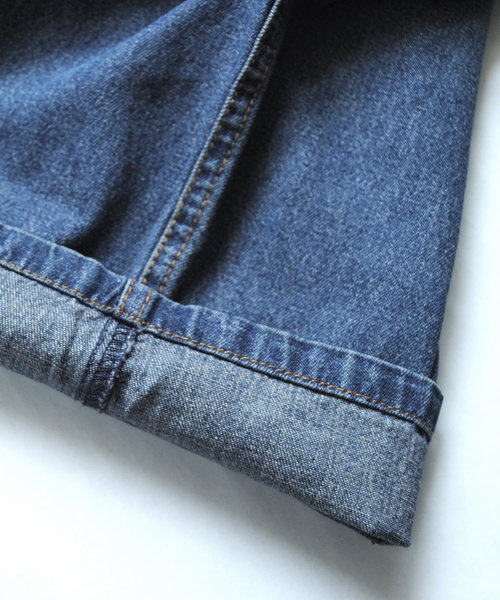 BEATJIVE（ビートジャイブ）の「ユーズド加工 ポケット付きハーフパンツ　カーゴタイプ デニム（カーゴパンツ・レディース・ライトブルー/インディゴブルー・FREE）」の11枚目の写真