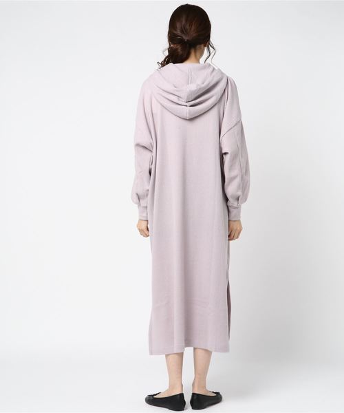 STYLEBLOCK（スタイルブロック）の「起毛リブフーディサイドスリットワンピース（ワンピース・レディース・ブラック/アイボリー/ラベンダー/キャメル・M）」の6枚目の写真