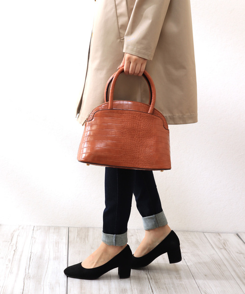 florist（フローリスト）の「【2way】クロコ調型押しレザーがま口シルエットハンドバッグ（ハンドバッグ・レディース・ブラック/ベージュ/グリーン/キャメル・FREE）」の4枚目の写真
