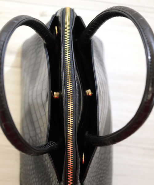 florist（フローリスト）の「【2way】クロコ調型押しレザーがま口シルエットハンドバッグ（ハンドバッグ・レディース・ブラック/ベージュ/グリーン/キャメル・FREE）」の9枚目の写真