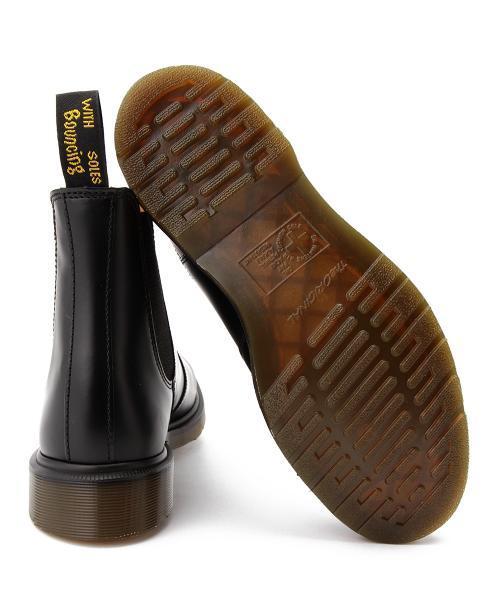 BEAMS(ビームス)の「Dr.Martens / CHELSEA BOOT(ブーツ・メンズ・ブラック・6inch/8inch/9inch/7inch)」の4枚目の写真