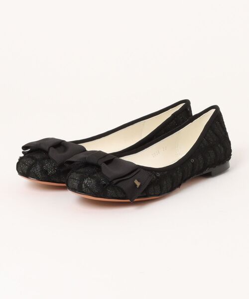 LANVIN en Bleu(ランバンオンブルー)の「リボンモチーフカッターパンプス(パンプス・レディース・ブルー系その他/ブラック系その他/ブラック系その他5/ブラック系その他3/ブルー系その他6/プラチナム/ライトグリーン/ブラック系その他7/ネイビー/ブラック/ブルー系その他2/ベージュ/ブラック系その他6/ピンク/ブルー系その他4/ブラック系その他2/ベージュ系その他5/ブルー/ブルー系その他3/アイボリー/ブラックミックス/ピンクゴールド/ベージュ系その他2/ブルー系その他5/ピンク系その他/ピンク系その他2/ダークブルー/ブラック系その他4/ベージュ系その他6/シルバー系その他6/ピンク系その他7/ブルー系その他7/Black/ベージュ系その他・24.0cm/24.5cm/23.5cm/22.5cm/23.0cm/22.0cm)」の5枚目の写真