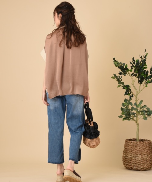 INTERPLANET（インタープラネット）の「麻調合繊前後異素材切替シャツ（シャツ/ブラウス・レディース・ベージュ/ネイビー/サックスブルー・FREE）」の13枚目の写真