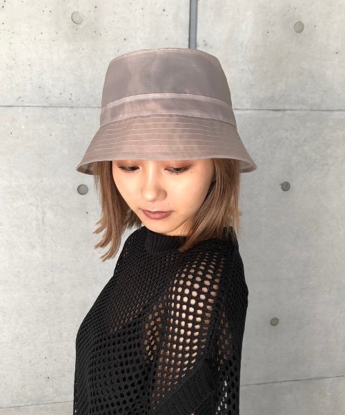 ENVYM（アンビー）の「シアーバケットハット（ハット・レディース・ホワイト/ブラック/ベージュ・FREE）」の5枚目の写真
