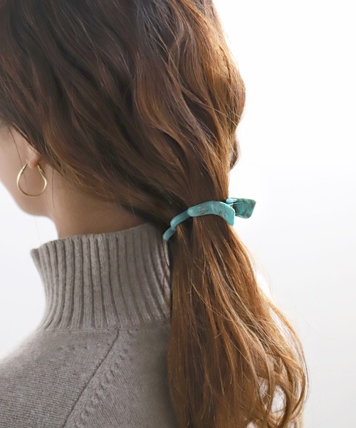 ANEMONE（アネモネ）の「ドイツ製C-Waveミニヘアクリップ（バレッタ/ヘアクリップ・レディース・ターコイズブルー/ブラウン/ネイビー/グレー/アイボリー/ブラック/ベージュ/レインボー/ホワイト系その他2・FREE）」の8枚目の写真