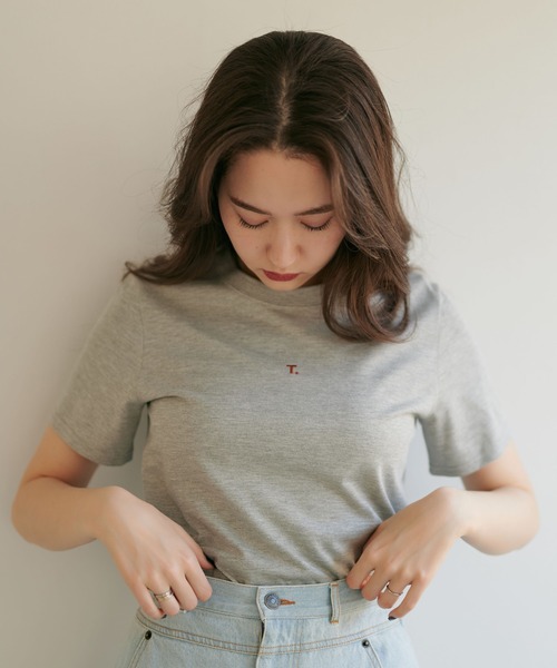 TINA：JOJUN｜ティーナジョジュンのTシャツ/カットソー