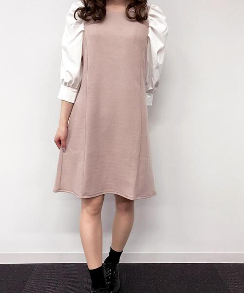 INGNI(イング)の「袖異素材ワンピース(ワンピース・レディース・ブラック/ベージュ/ピンクベージュ・M)」の9枚目の写真