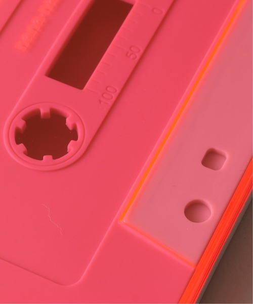 NaNa-NaNa（ナナナナ）の「【NaNa-NaNa】NOT A CASSETTE TAPE（スマホケース/カバー・メンズ・レッド/ピンク/ブラックミックス/ブラック系その他/ブラック/ピンク系その他/バーガンディー・10）」の17枚目の写真