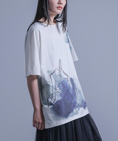 kOhAKU（コハク）の「『線画×ペイント風Tシャツ』（Tシャツ/カットソー・レディース・オフホワイト・FREE）」の20枚目の写真