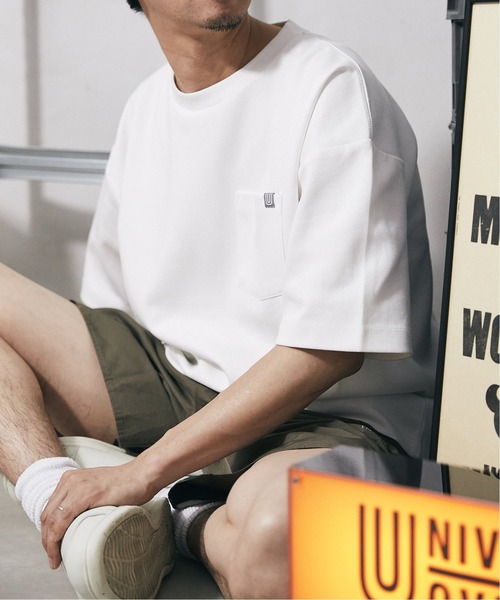 JOURNAL STANDARD relume(ジャーナルスタンダード レリューム)の「《追加》【Uni Ease by UNIVERSAL OVERALL】別注ポンチポケットTシャツ(Tシャツ/カットソー・メンズ・ホワイト/オリーブ/ライトブルー/ブラック・MEDIUM/LARGE)」の1枚目の写真