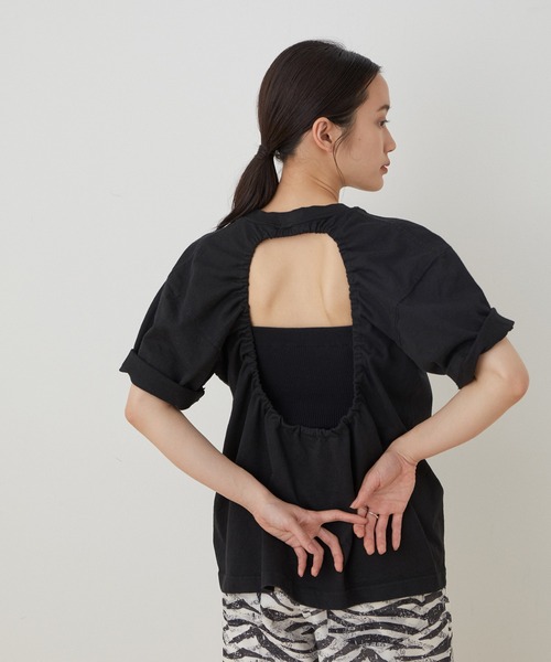 CAMBER（キャンバー）の「【CAMBER×VIOLETTE ROOM】バックオープンTEE（Tシャツ/カットソー・レディース・ホワイト/ブラック・FREE）」の2枚目の写真