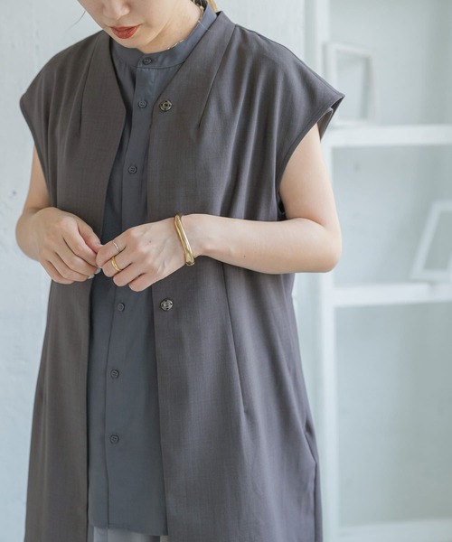 ITEMS URBANRESEARCH（アイテムズ アーバンリサーチ）の「ノースリーブガウンコート（その他アウター・レディース・ベージュ/カーキ/チャコールグレー・FREE）」の12枚目の写真