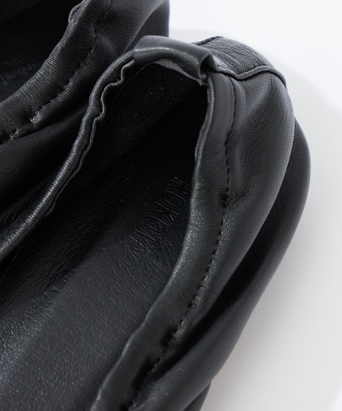 un dix cors(アンディコール)の「ROKOTA(ロコタ) ギャザーフラットシューズ(スリッポン・レディース・ブラック・24.5/23.5)」の17枚目の写真