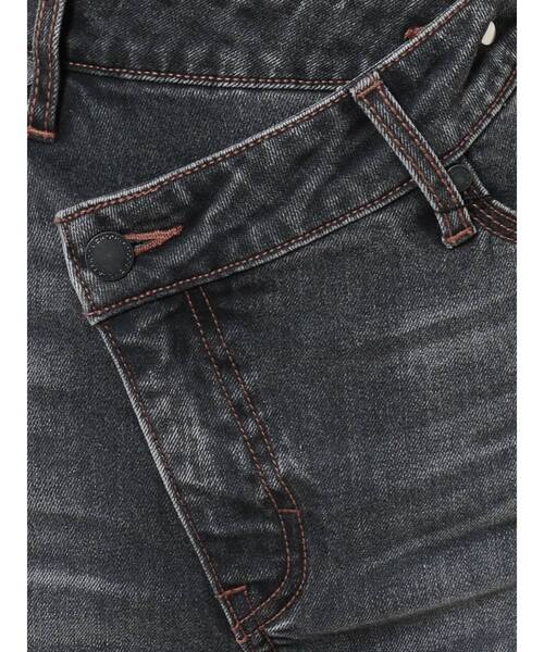 EMODA(エモダ)の「アシンメトリーフィットジャストウエストフレアジーンズ(デニムパンツ・レディース・グレー/インディゴブルー・SMALL/X-SMALL/MEDIUM)」の17枚目の写真