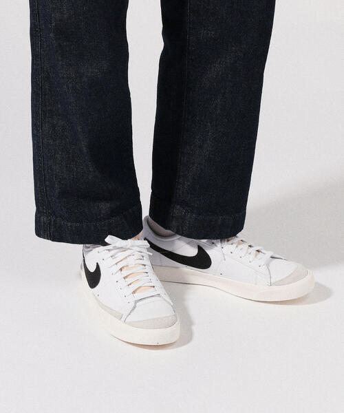 NIKE（ナイキ）の「NIKE BLAZER LOW 77 VINTAGE レザースニーカー（スニーカー・メンズ・ホワイト/ブラック・8/10/9/11）」の9枚目の写真