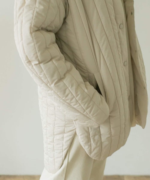 ITEMS URBANRESEARCH（アイテムズ アーバンリサーチ）の「中綿縦キルティングジャケット（その他アウター・レディース・チャコールグレー/ライトベージュ・FREE）」の18枚目の写真