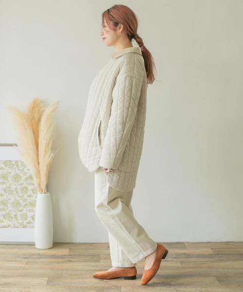 ITEMS URBANRESEARCH（アイテムズ アーバンリサーチ）の「中綿縦キルティングジャケット（その他アウター・レディース・チャコールグレー/ライトベージュ・FREE）」の17枚目の写真