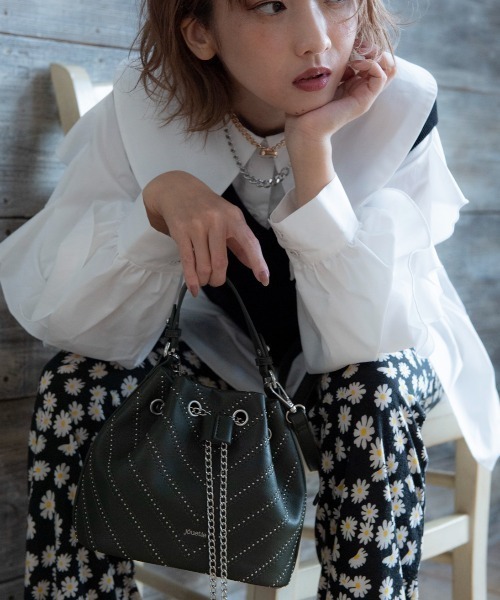 jouetie(ジュエティ)の「【jouetie/ジュエティ】 マイクロスタッズ ミニ巾着バッグ(ショルダーバッグ・レディース・ワイン/シルバー/ラベンダー/ゴールド/ダークグリーン/ネイビー/ブラック/アイボリー/ベージュ系その他・FREE)」の12枚目の写真